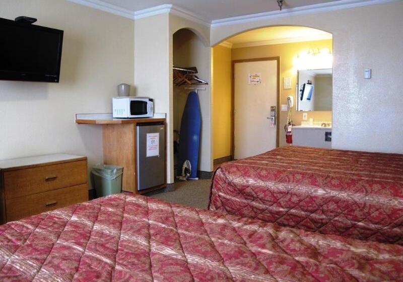 هتل Merrill Field Inn