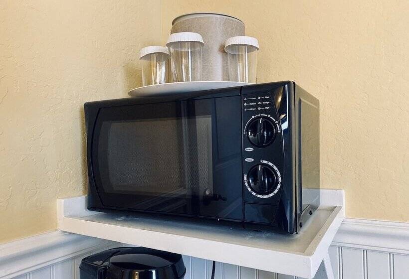 فندق Monterey Bay Lodge