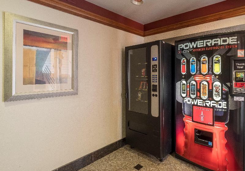 בית מלון כפרי Red Roof Inn Lancaster