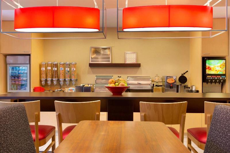 בית מלון כפרי Sonesta Simply Suites Houston Brookhollow