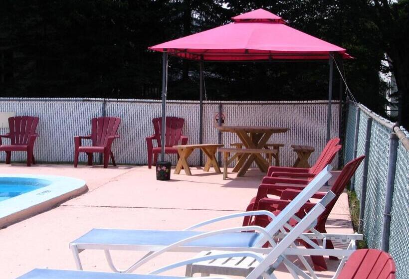 Maple Leaf Motel