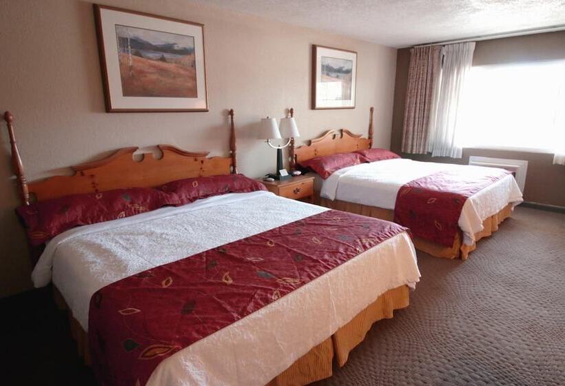 Maverick Motel   Modern Renovated Motel