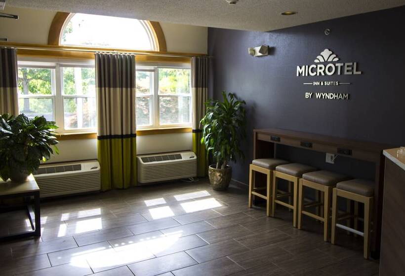 Microtel By Wyndham Victor