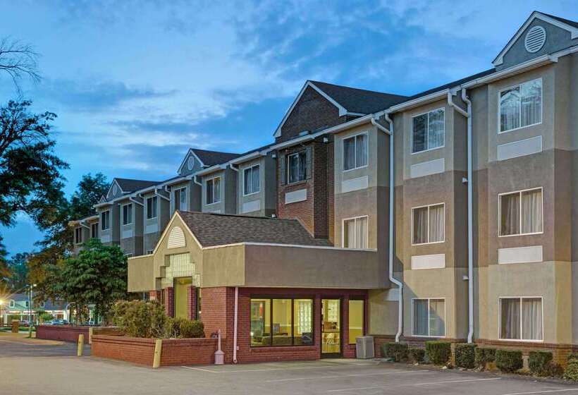 Microtel Inn By Wyndham Lake Norman