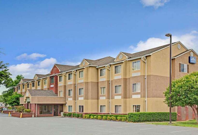 Microtel Inn By Wyndham Lake Norman