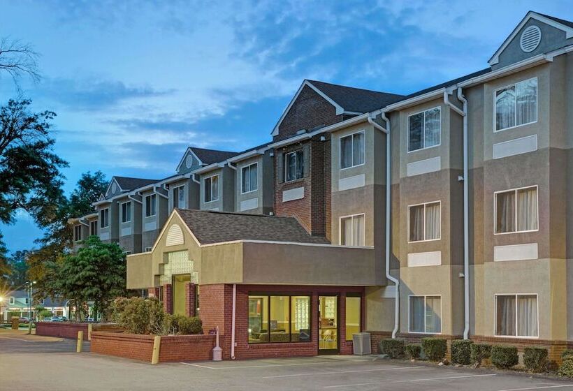 Microtel Inn By Wyndham Lake Norman