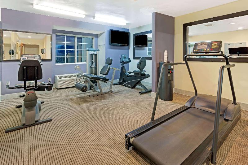 Microtel Inn & Suites By Wyndham Denver Airport