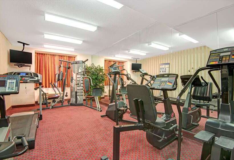 Microtel Inn & Suites By Wyndham Raleigh