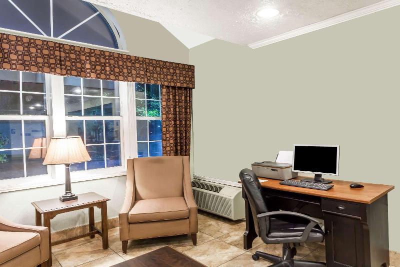 Microtel Inn By Wyndham Wilson