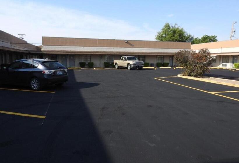 فندق على الطريق Mayo Inn