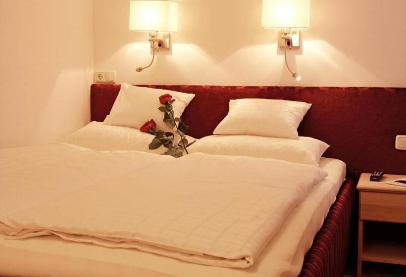 هتل Pension Grissemann