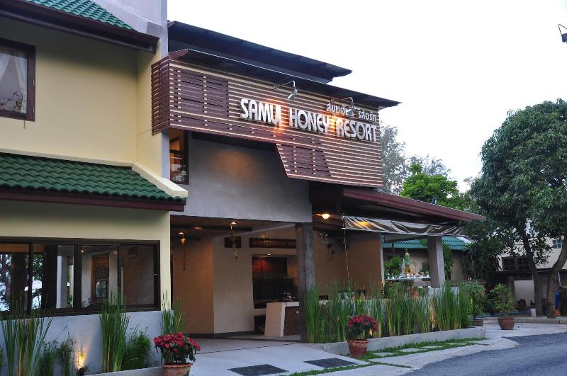 هتل Samui Honey Backpacker Bungalow