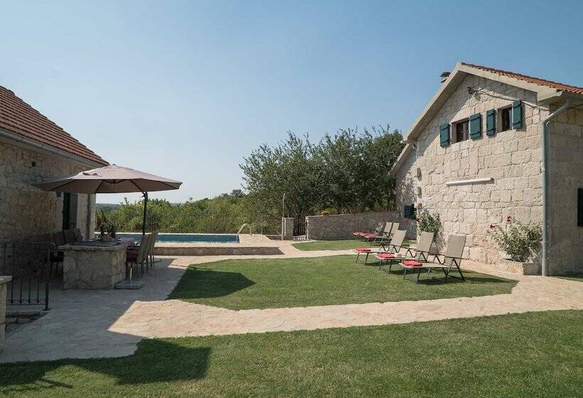 Villa Andric