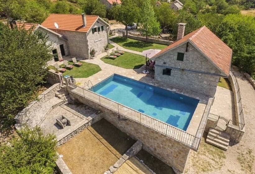 Villa Andric