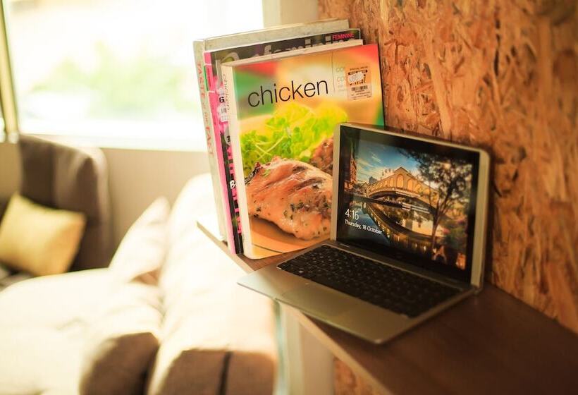 فندق Homy Seafront Hostel