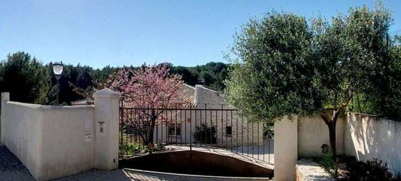 ベッドアンドブレックファースト La Désirade Chambres D Hôtes En Provence