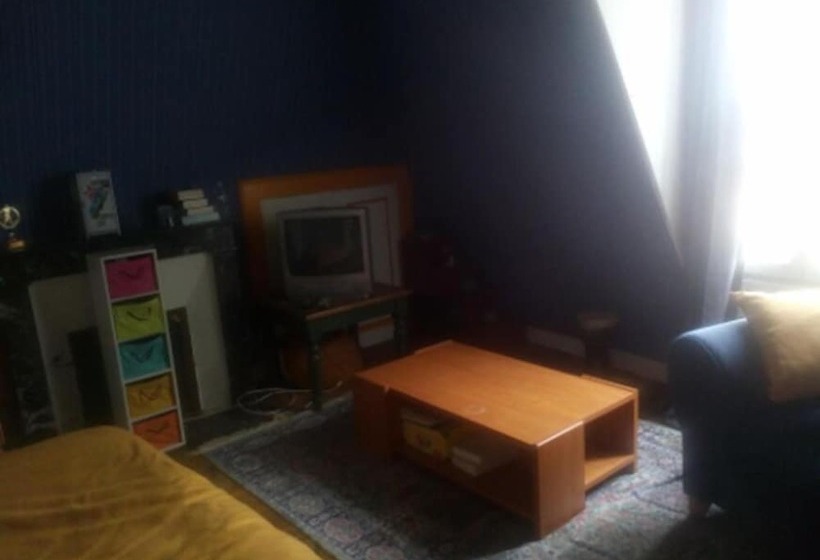 مبيت وإفطار La Roseraie