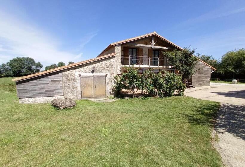 Bed and Breakfast La Millière   Chambres D Hôtes   Piscine & Campagne   Marie Anne & Marie Adélaïde