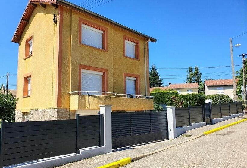 بنسيون Aux 2 Lots