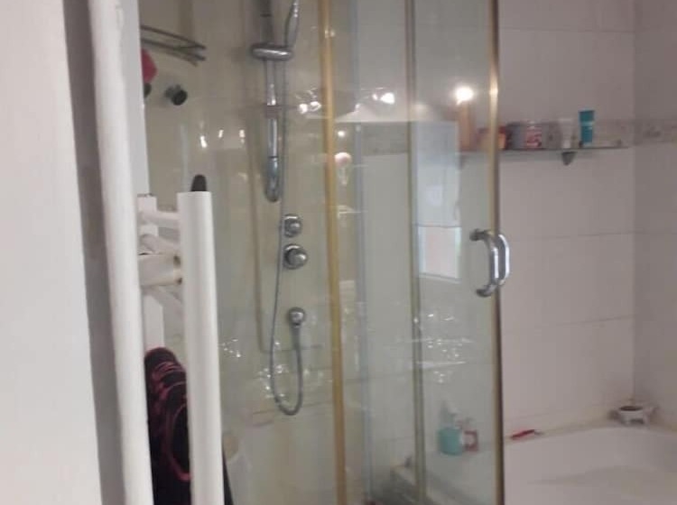 بنسيون Aux 2 Lots