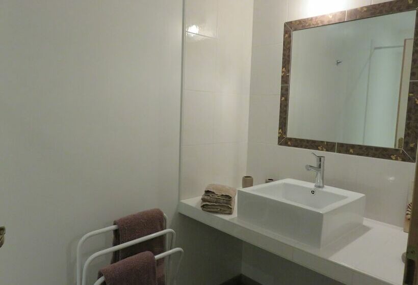 ベッドアンドブレックファースト Domaine Sainte Marie Des Ollieux