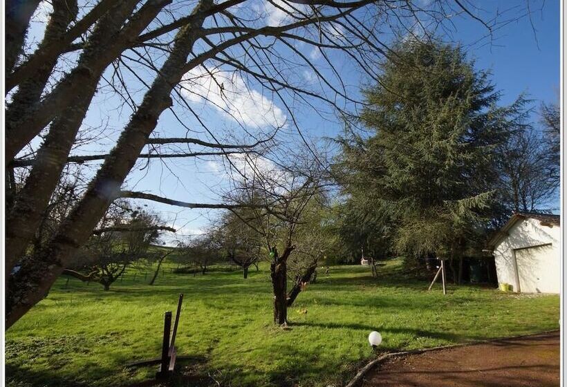 مبيت وإفطار Chez Flo Et Marc