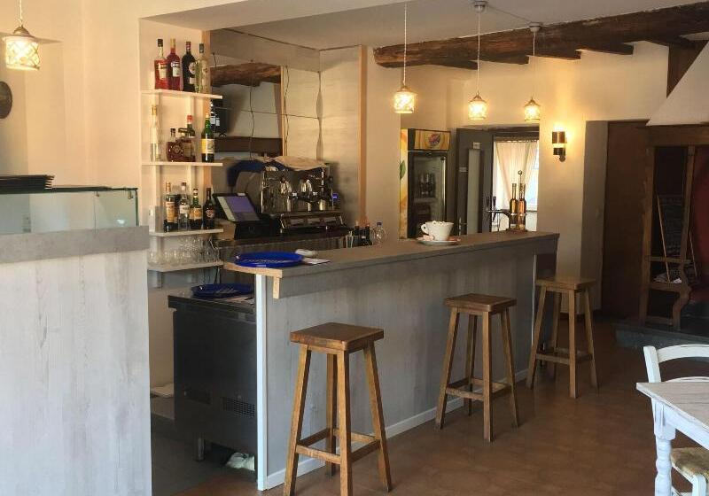 호텔 Albergo Ristorante Belcantone
