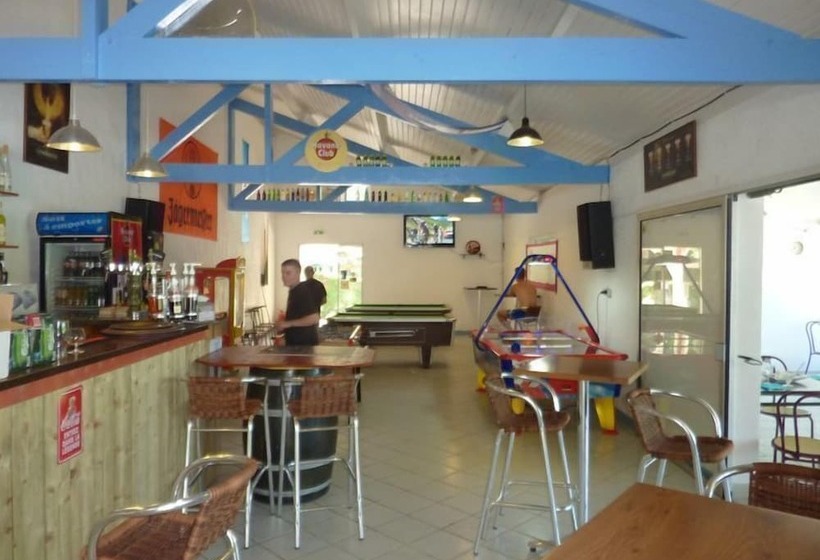 ホテル Camping Les Bo Bains