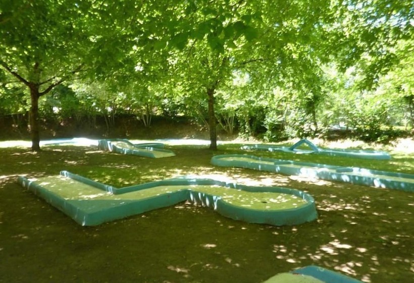 בית מלון כפרי Camping Les Bo Bains