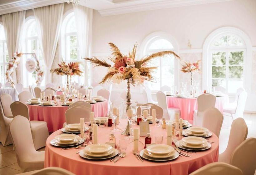 ホテル Nadodrzański Dwór   Nowa Sól