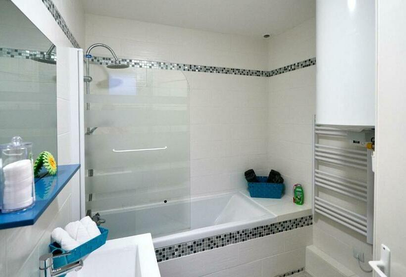 La Loge Bondevillaise  Maison 2 Chambres