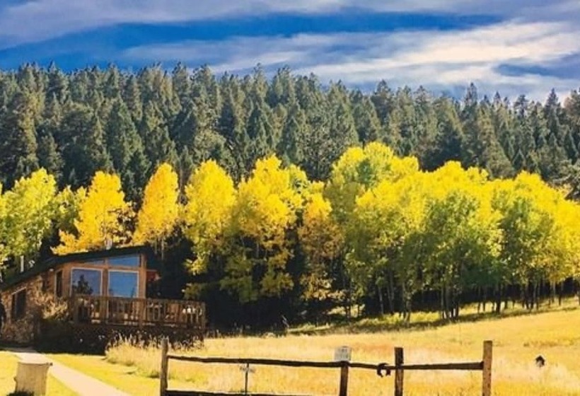 مبيت وإفطار Meadow Creek Mountain Lodge And Event Center