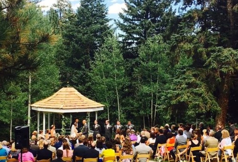 مبيت وإفطار Meadow Creek Mountain Lodge And Event Center