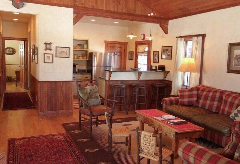 Сельский отель The Ranch At Rock Creek