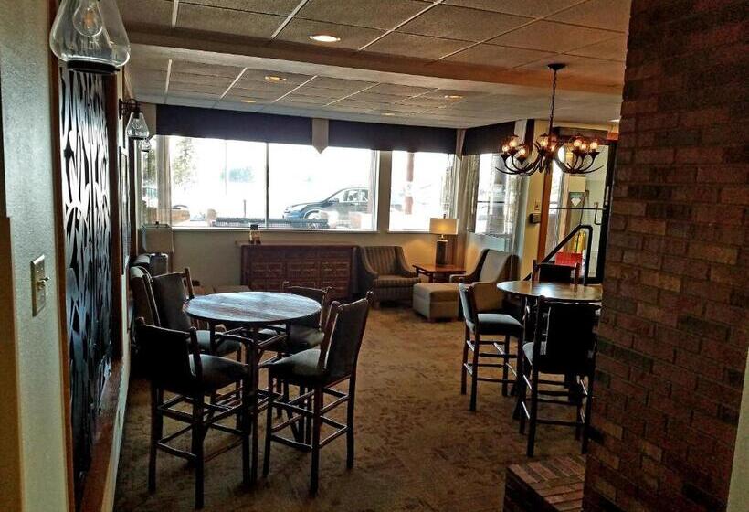 هتل Best Western Plus Concord Inn
