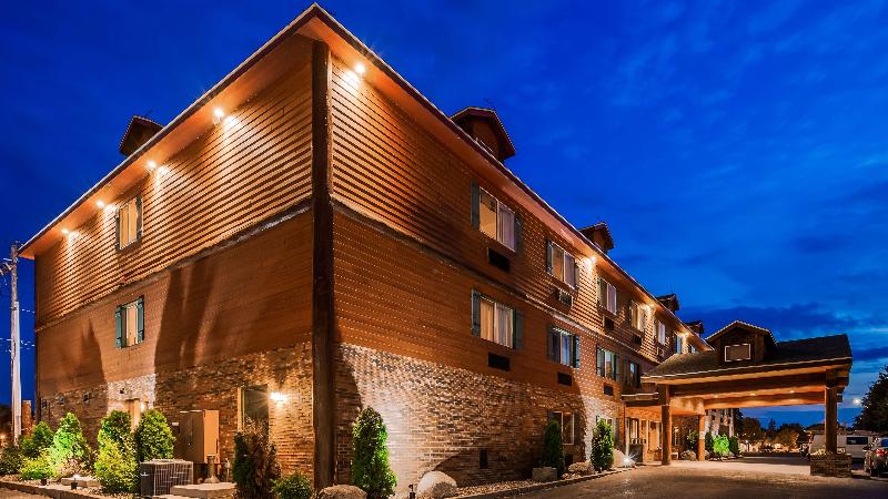 هتل Best Western Plus Concord Inn