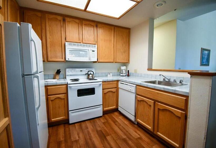 בית מלון כפרי North Bay At Lake Arrowhead