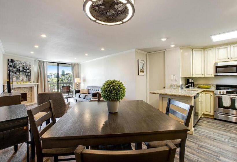 هتل North Coast Village