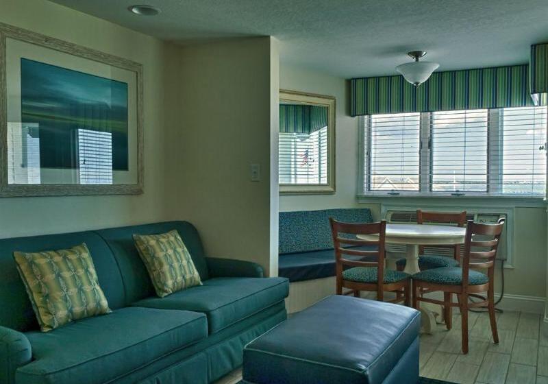 هتل Ocean Club On Smuggler's Beach