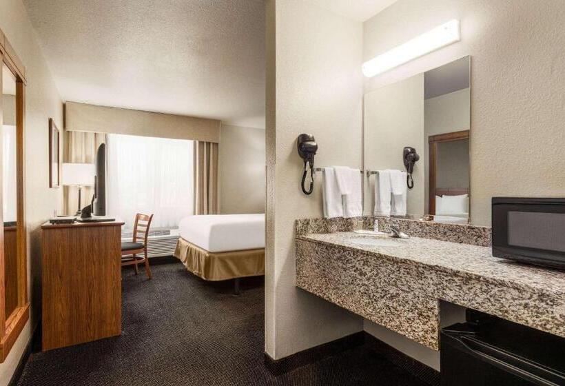 酒店 Travelodge By Wyndham Dexter