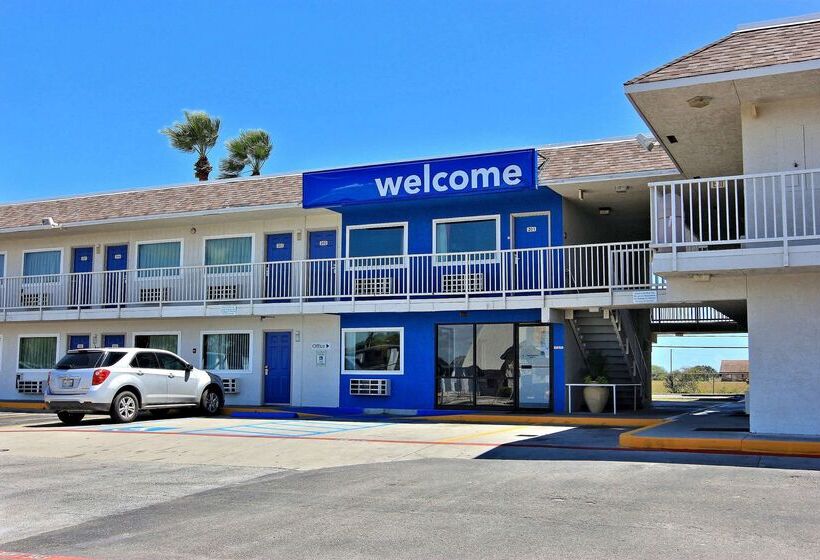 Motel 6corpus Christi, Tx  East  North Padre Island
