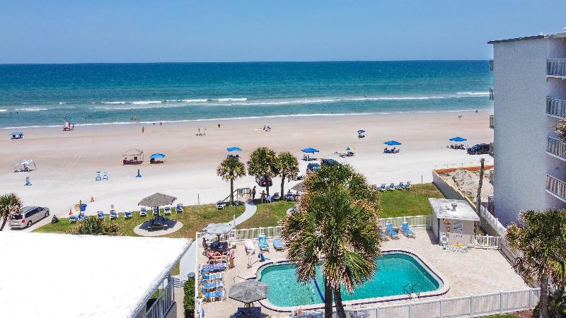 모텔 Ocean Court Beachfront