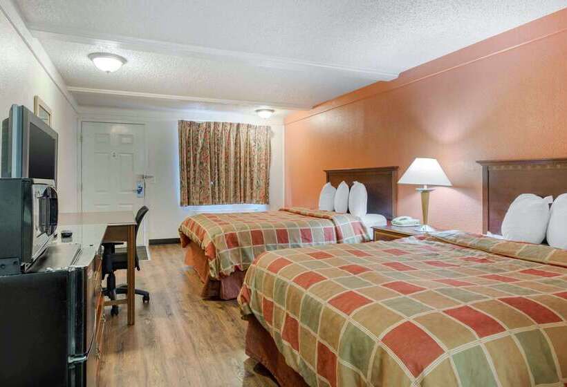 فندق على الطريق Rodeway Inn Auburn Hills   Detroit