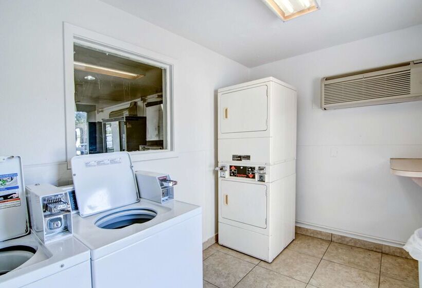 モーテル Studio 6 Grand Prairie, Tx