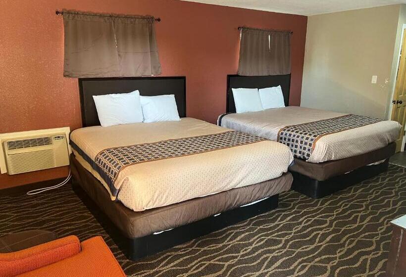 מוטל Westbridge Inn And Suites
