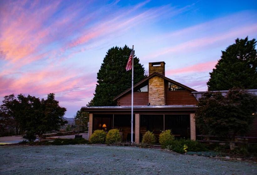 Mountain Top Inn And Resort