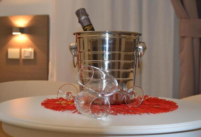 پانسیون Mecla Suites