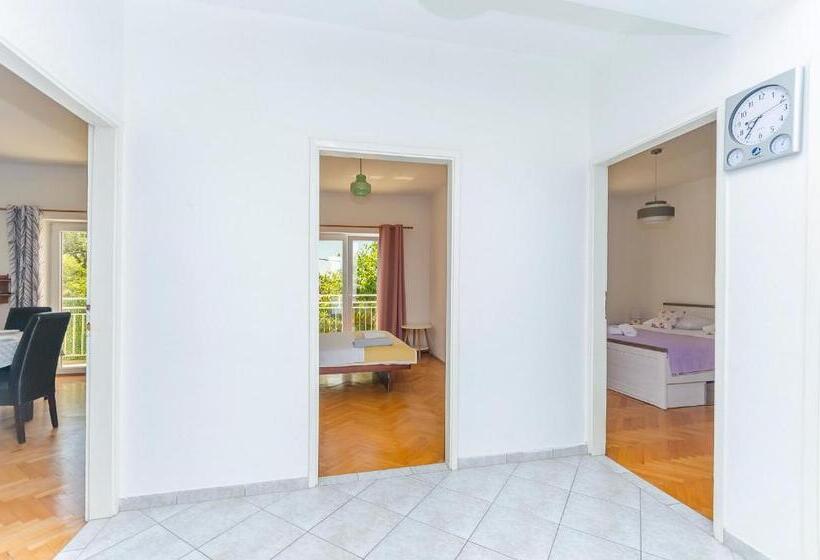 Apartments Zora