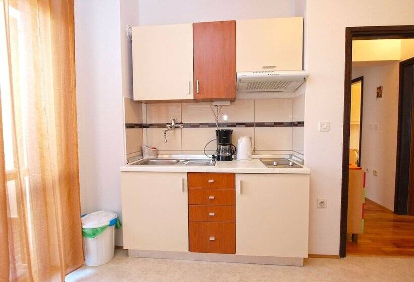 Apartment 946