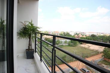 Ly Residence Suite & Apartment